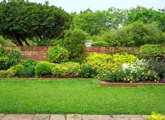 landscaping services Lee Acres